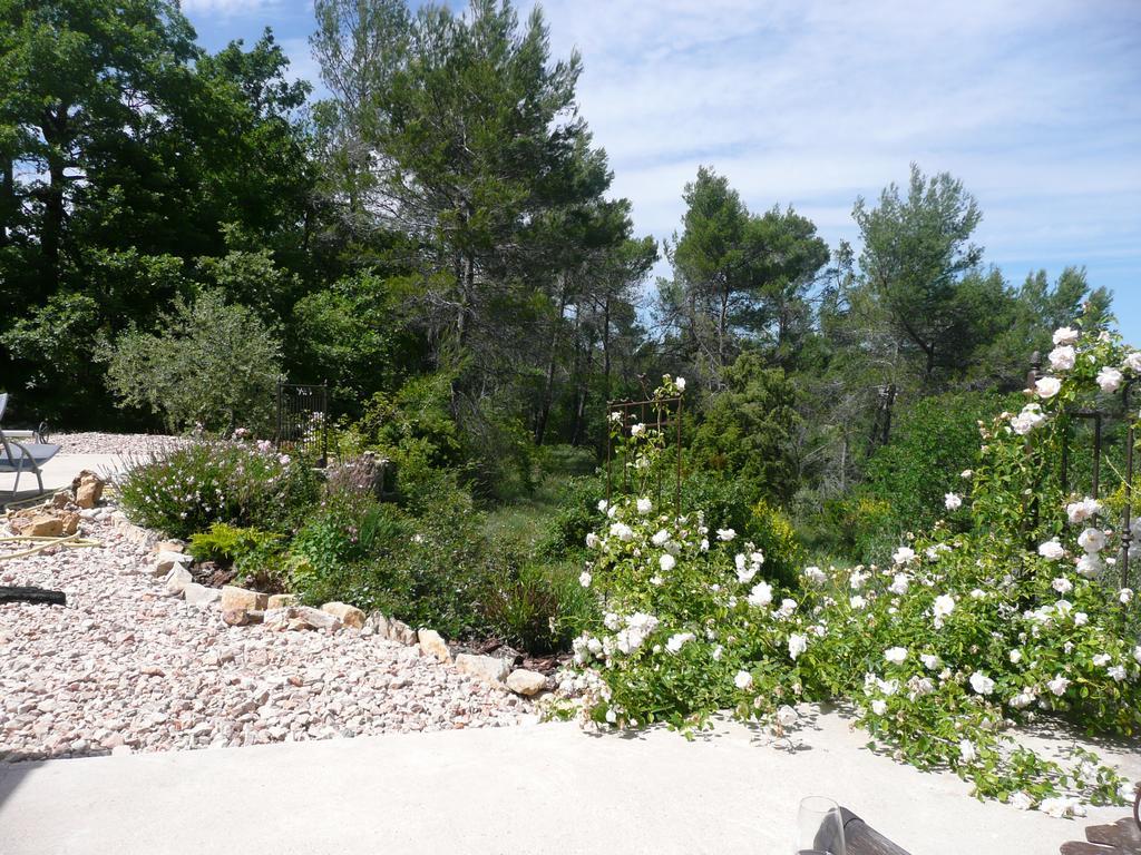 Les Hauts Des Materonnes Tourves Exteriör bild